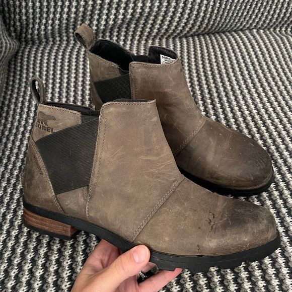 Sorel Shoes - Sorel Emilie Chelsea grey ankle boots women’s shoe size 8.5